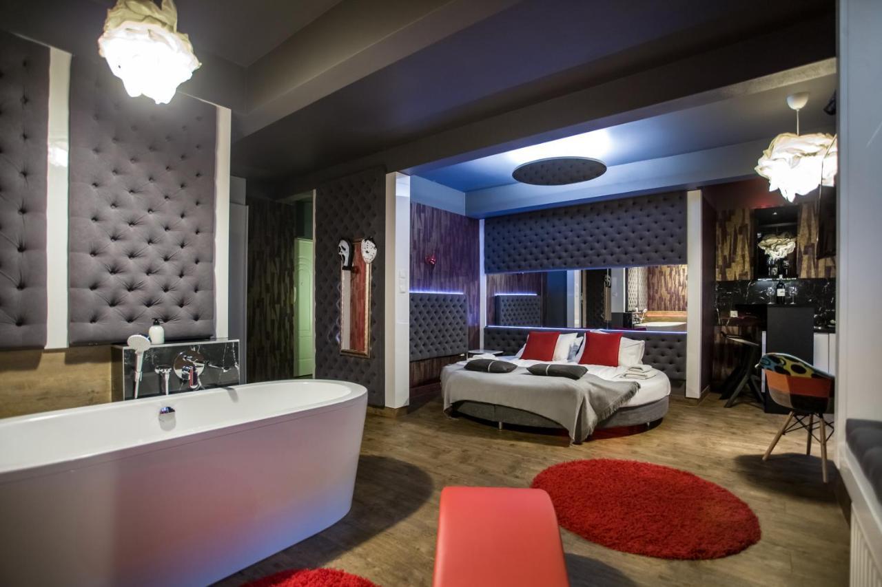 Yourplace Romantic Apartment With Private Patio Kraków Eksteriør billede