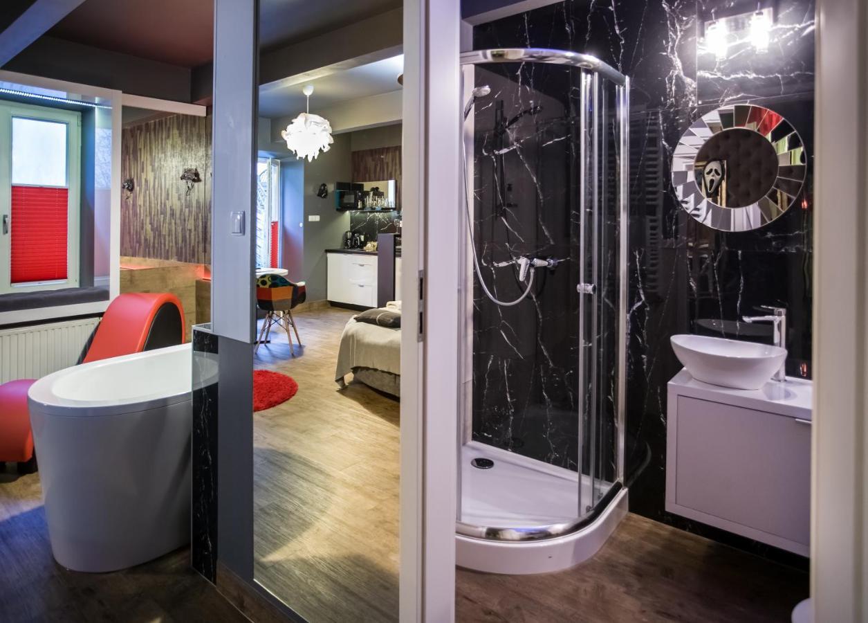 Yourplace Romantic Apartment With Private Patio Kraków Eksteriør billede